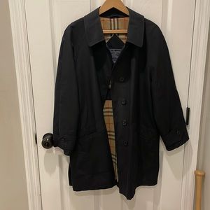 Burberry Men’s Black Single Breasted Trench Coat Medium